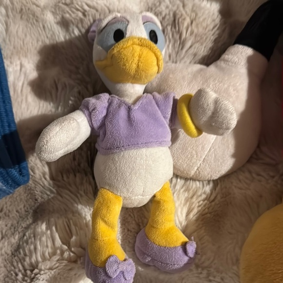 Disney Mickey Mouse Plush and Blanket Set - Picture 4 of 8